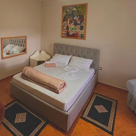 Hotel Belind Berat Extérieur photo