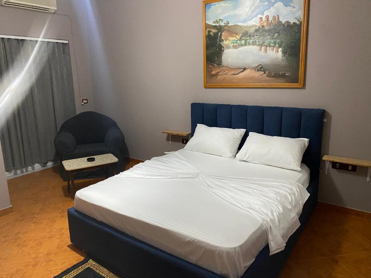 Hotel Belind Berat Extérieur photo