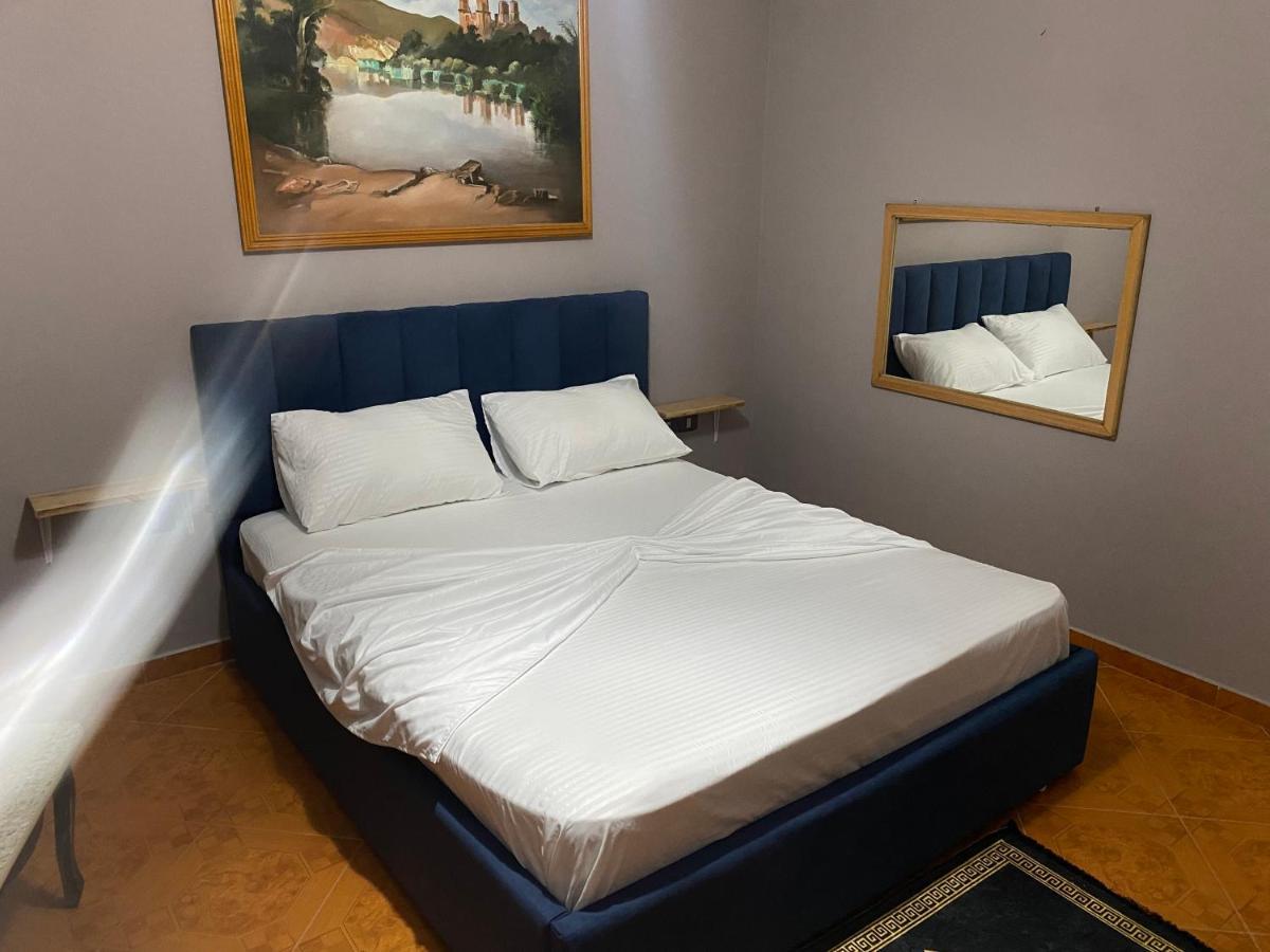 Hotel Belind Berat Extérieur photo